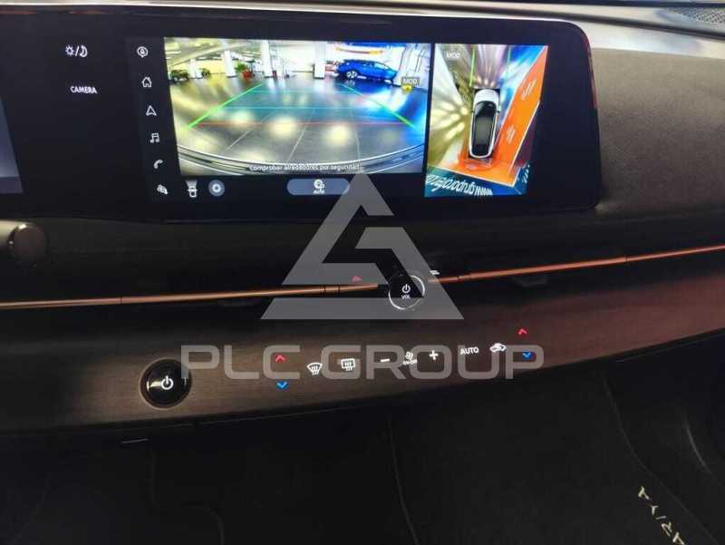 2023 Nissan LEAF