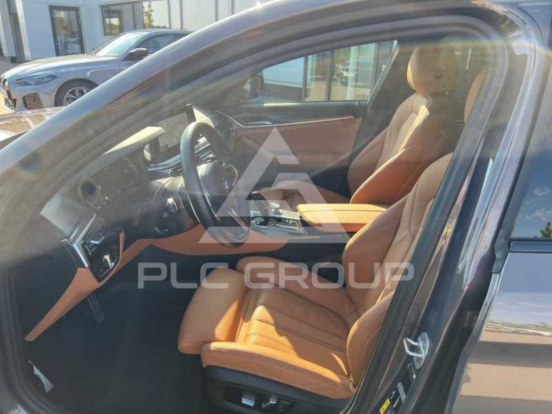 2023 BMW 523