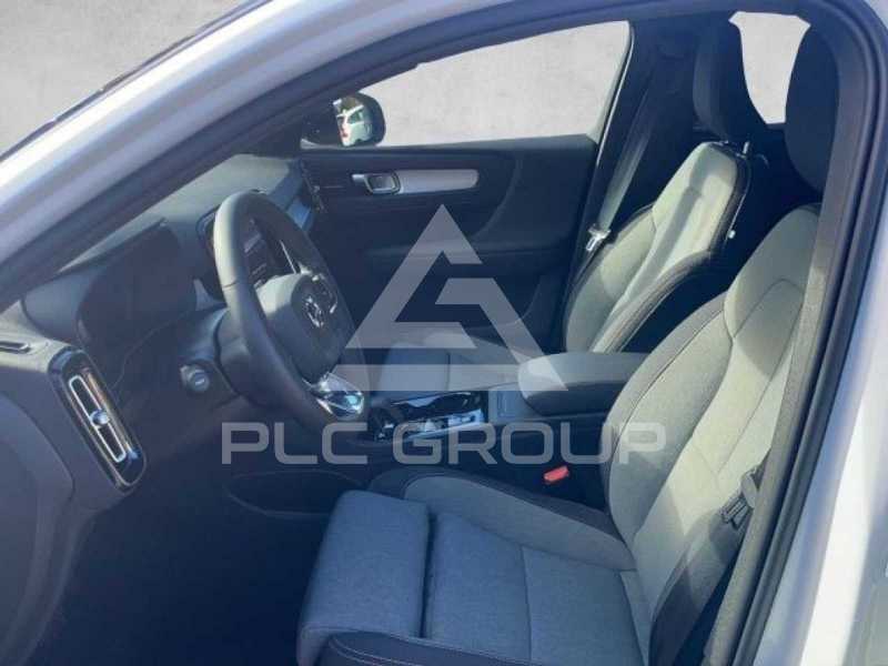 2023 Volvo XC40