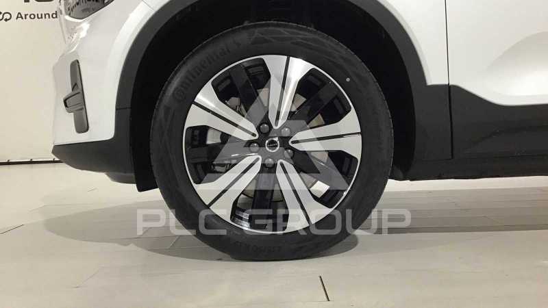 2023 Volvo XC40