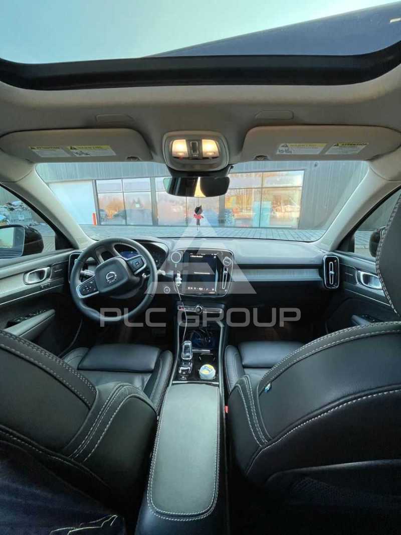2023 Volvo XC40