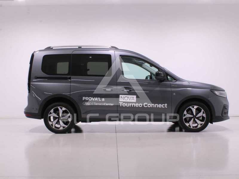 2023 Ford Tourneo