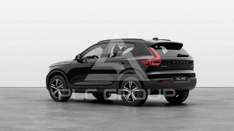 2024 Volvo XC40