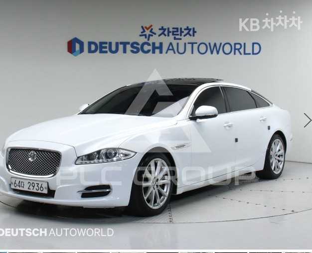 2011 Jaguar XJ
