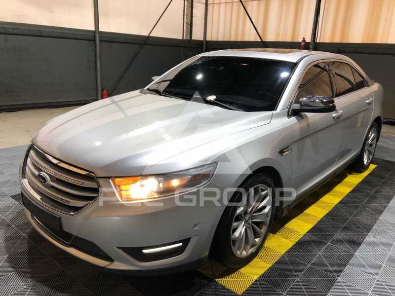 2013 Ford TAURUS