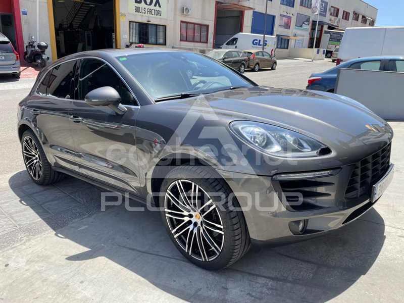 2014 Porsche MACAN