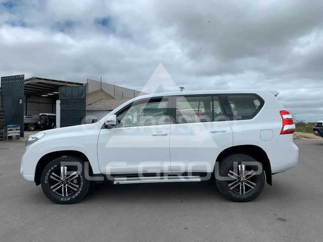 2016 Toyota LAND CRUISER