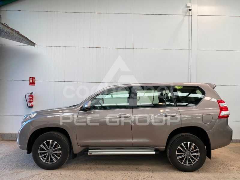 2016 Toyota LAND CRUISER