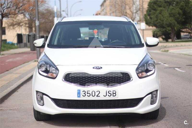 2016 KIA Carens