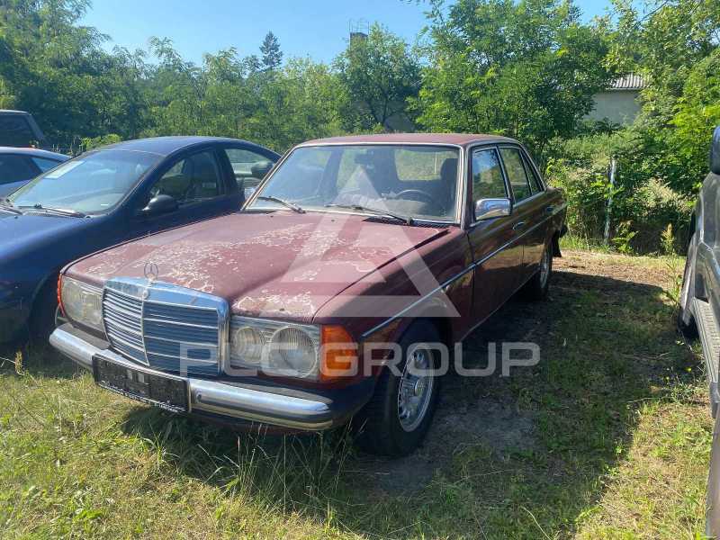 1981 Mercedes Benz 240