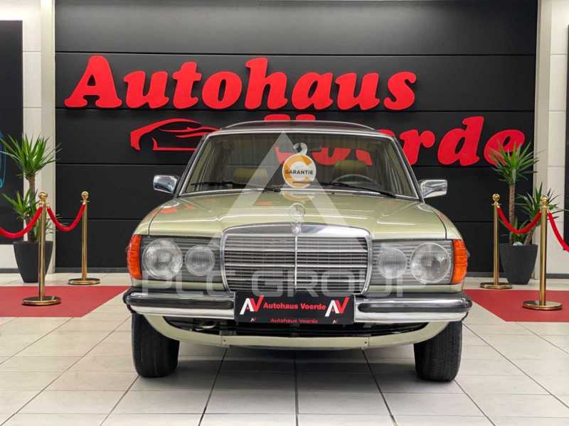 1982 Mercedes Benz 230