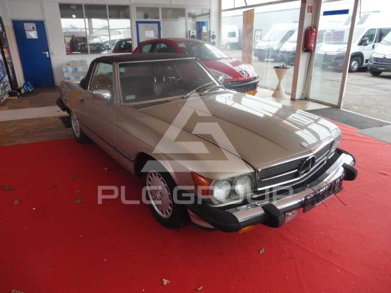 1986 Mercedes Benz SL 560