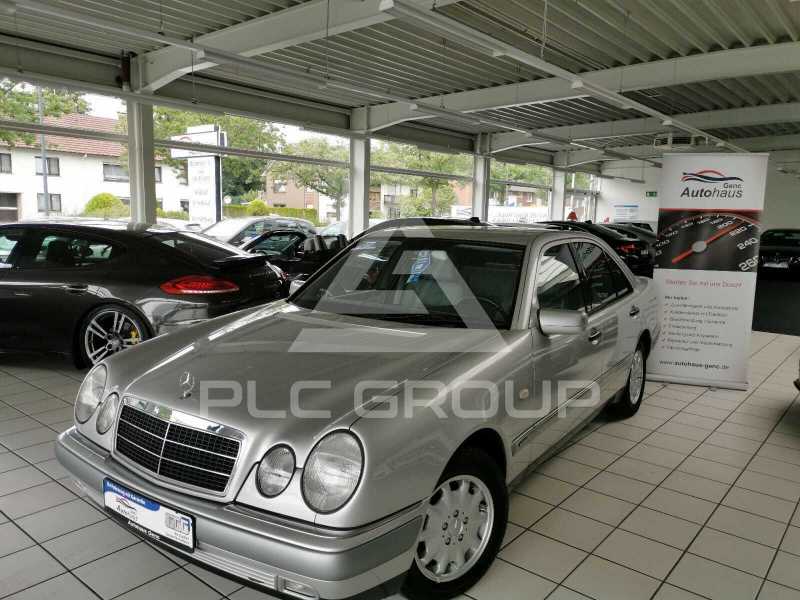 1995 Mercedes Benz E 200