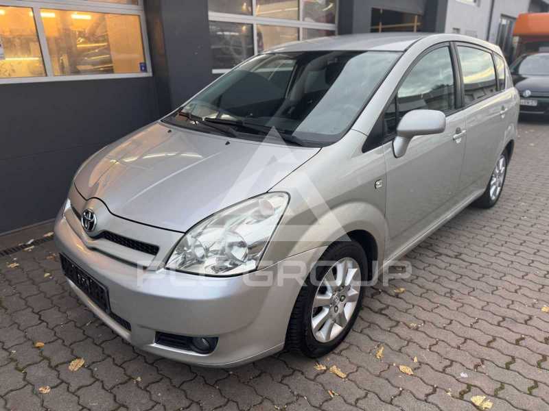 2004 Toyota COROLLA