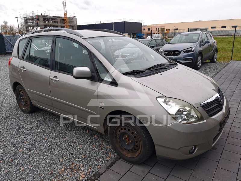 2004 Toyota COROLLA