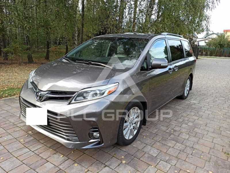 2016 Toyota SIENNA