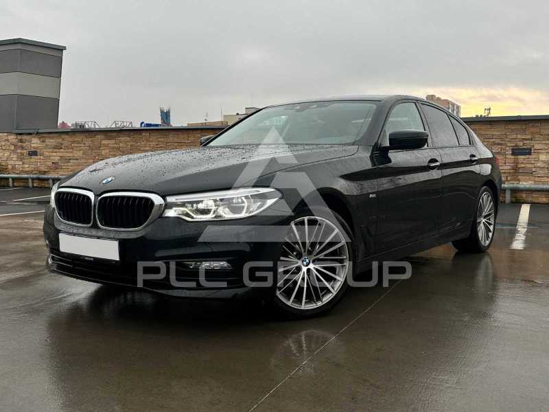 2019 BMW 520