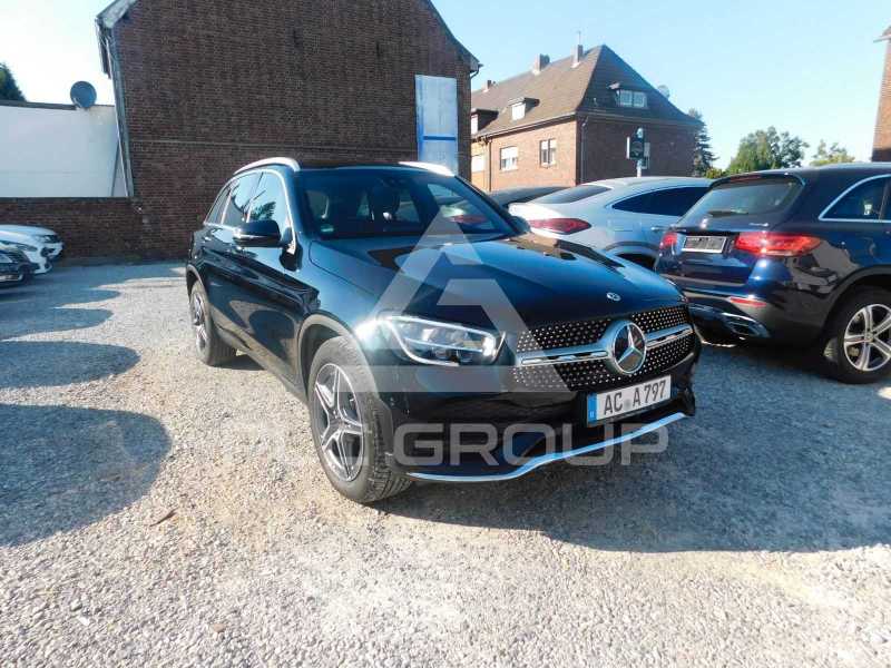 2021 Mercedes Benz GLC 220
