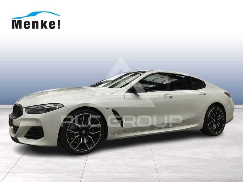 2022 BMW M8