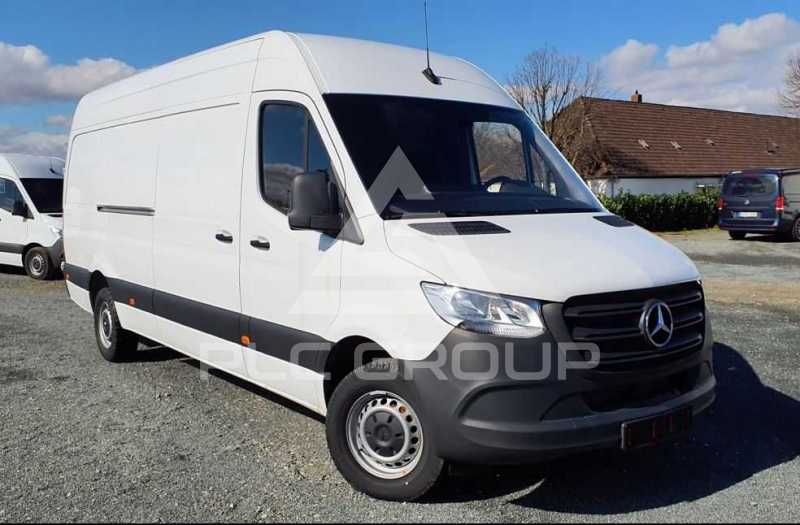 2022 Mercedes Benz Sprinter