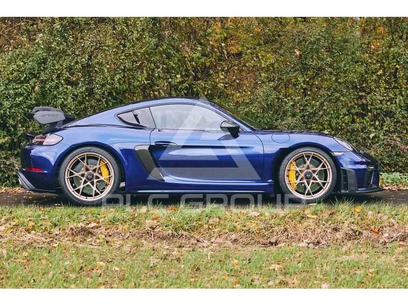 2023 Porsche Cayman