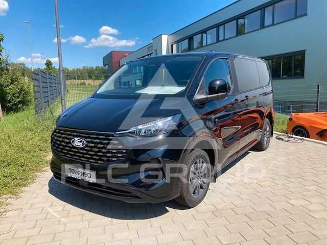 2025 Ford Tourneo