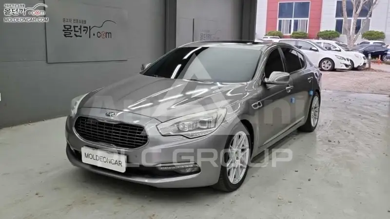 2013 KIA K9