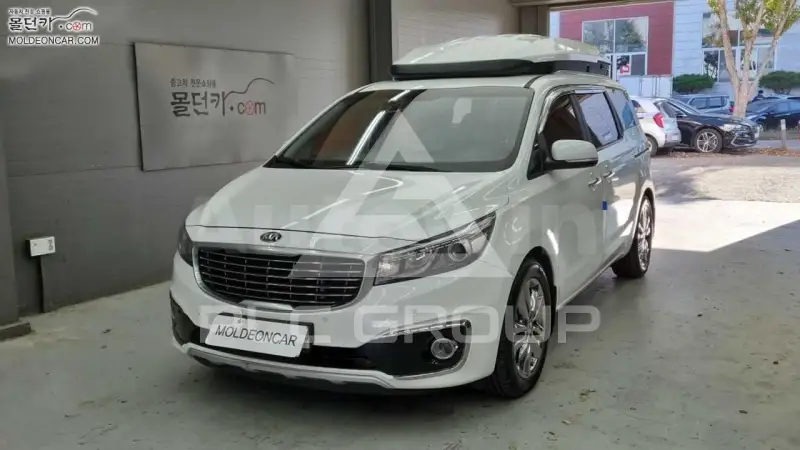 2015 KIA Carnival