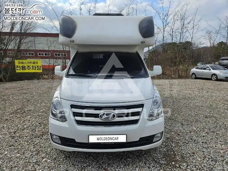 2018 Hyundai Starex