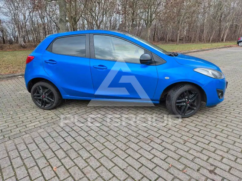 2013 Mazda 2