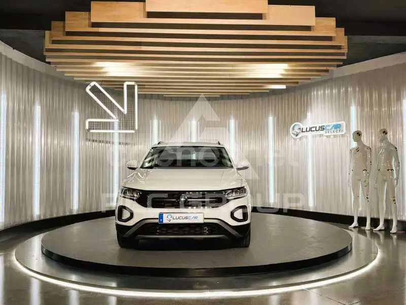 2023 Volkswagen T-Roc
