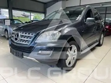 2011 Mercedes Benz ML 300