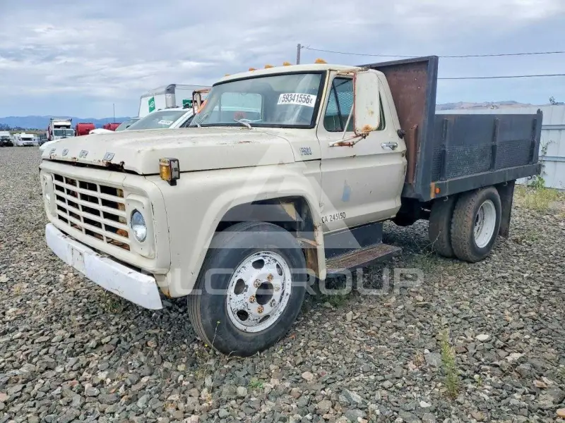 1973 Ford F-500 фото