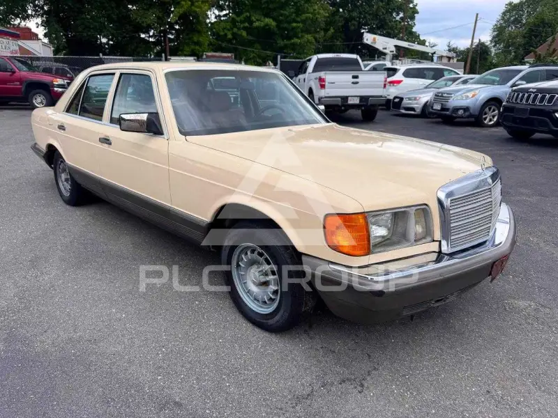 1982 Mercedes Benz E 300 фото