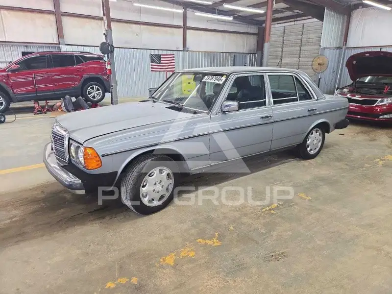 1983 Mercedes Benz E 300 фото