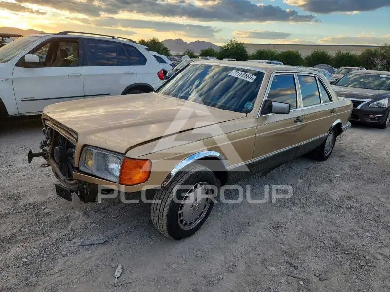 1983 Mercedes Benz 380 photo