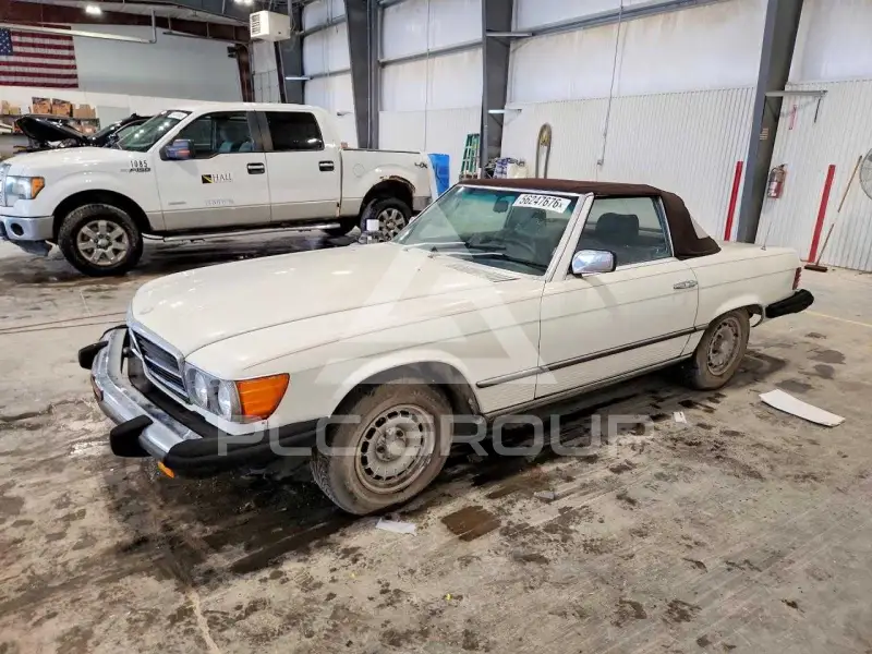 1983 Mercedes Benz 380 photo