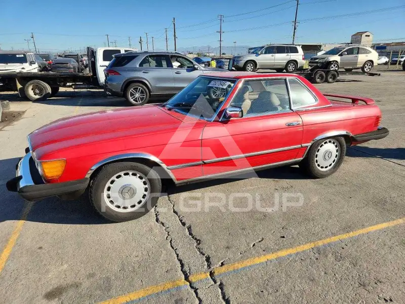 1985 Mercedes Benz 380 photo