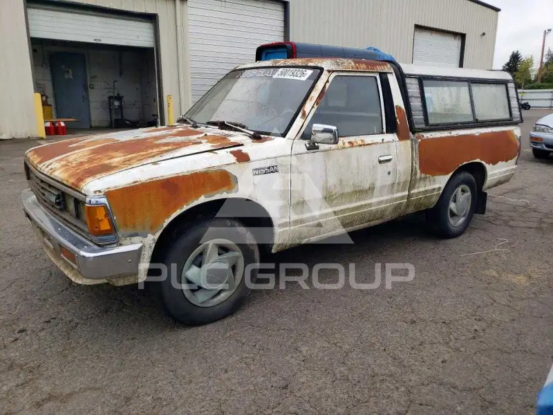 1986 Nissan Navara photo