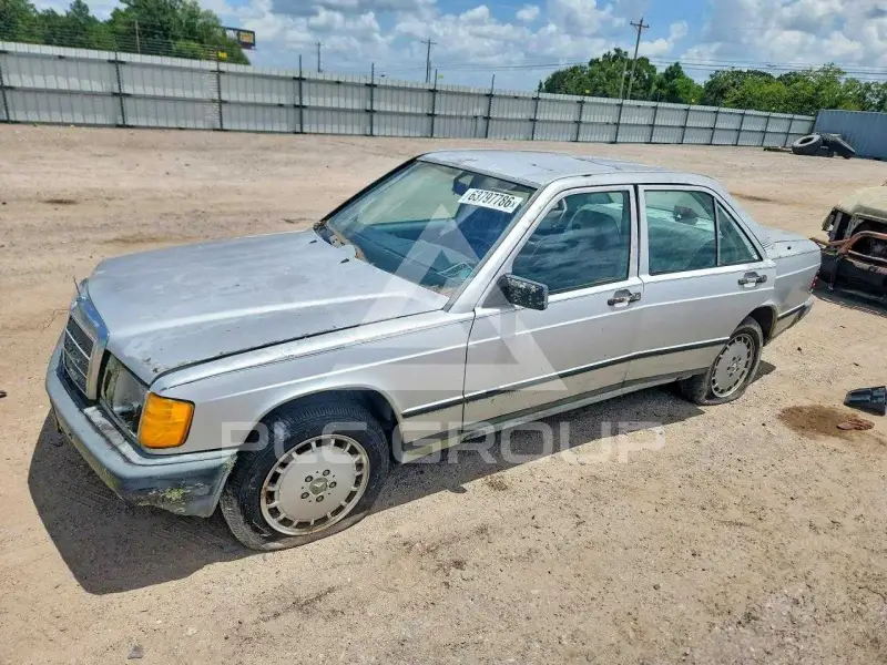 1986 Mercedes Benz 190 photo