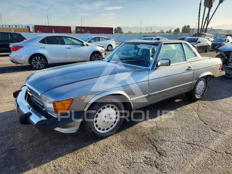1987 Mercedes Benz 560 photo