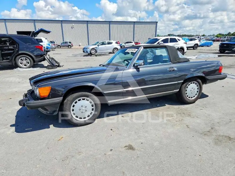 1987 Mercedes Benz 560 photo