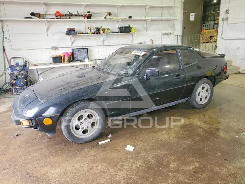 1987 Porsche 924 photo