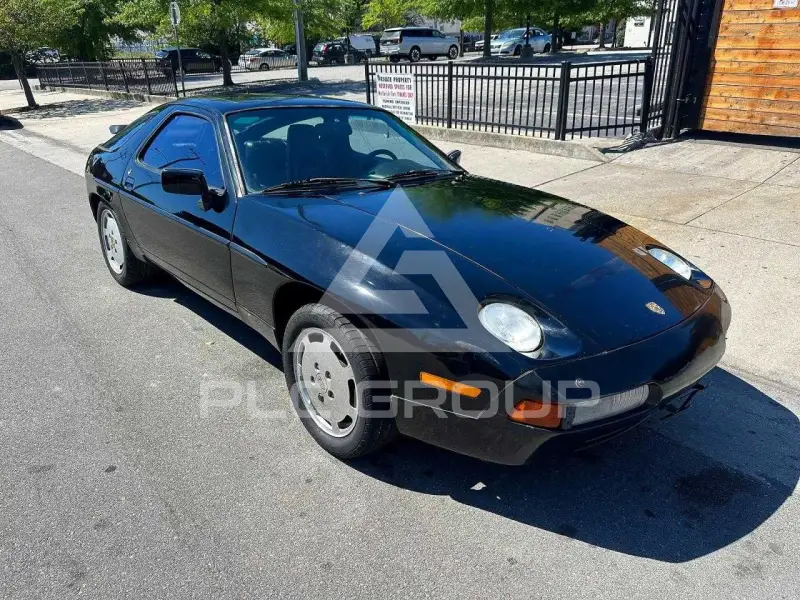 1987 Porsche 928 фото