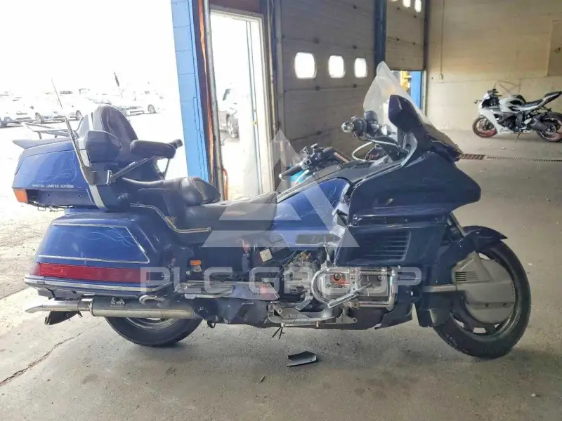 1988 Honda GL photo
