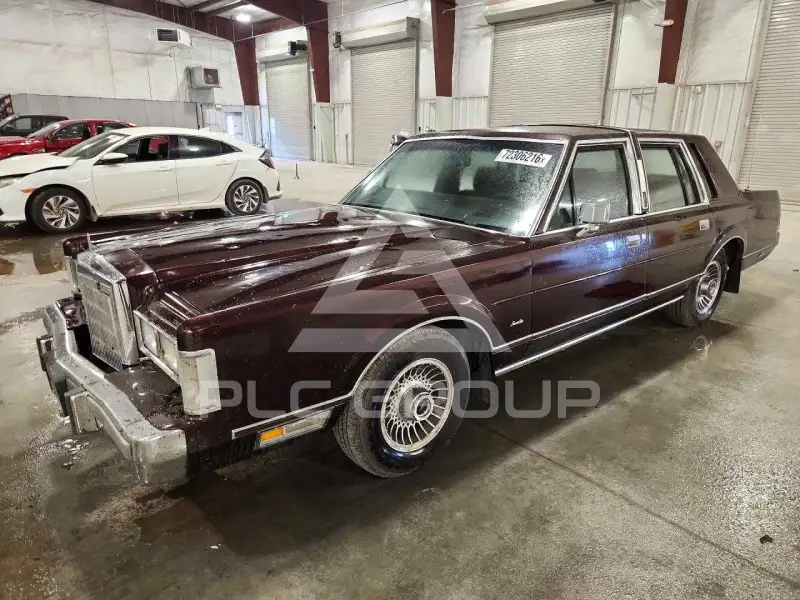 1988 Lincoln Town фото