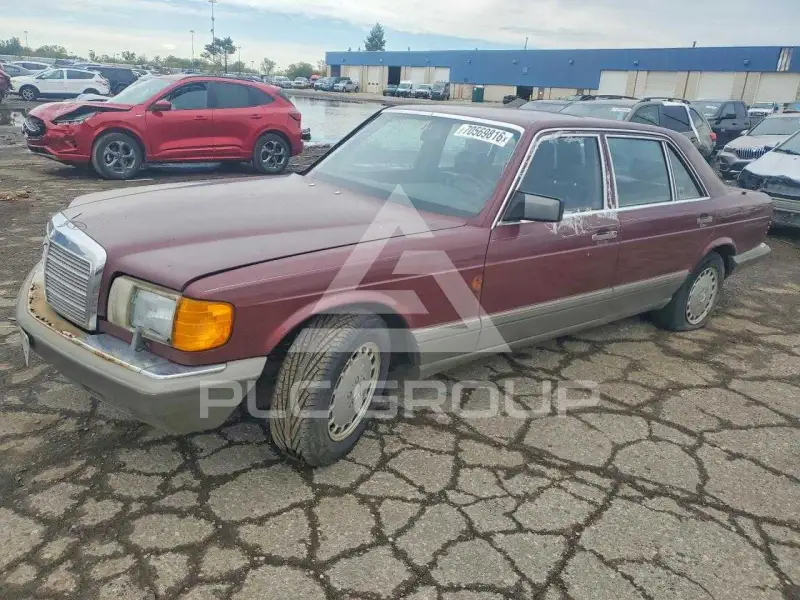 1988 Mercedes Benz E 300 photo