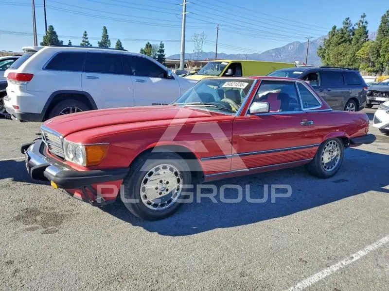 1988 Mercedes Benz 560 photo