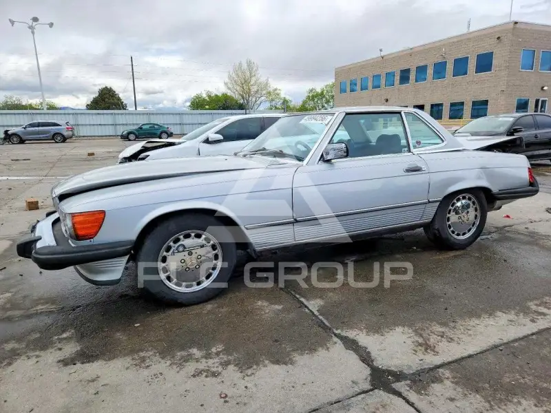 1988 Mercedes Benz 560 фото