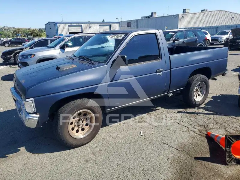 1989 Nissan Navara photo